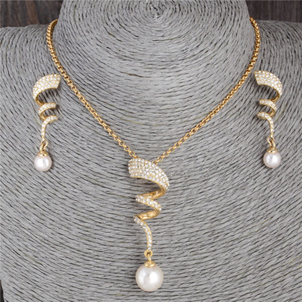 Women's Vintage Pearl Imitation Jewelry Set - Image 3